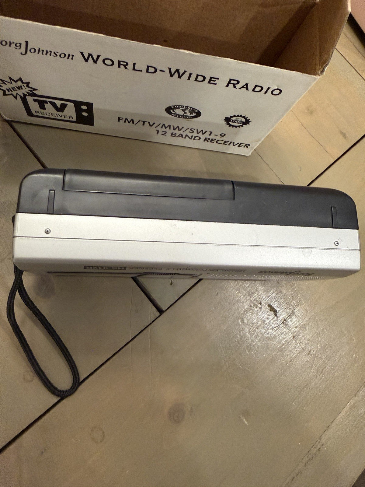 Borg Johnson HS-912R World Band Receiver 12-Band FM TV MW SW1-9 Silver/Black6