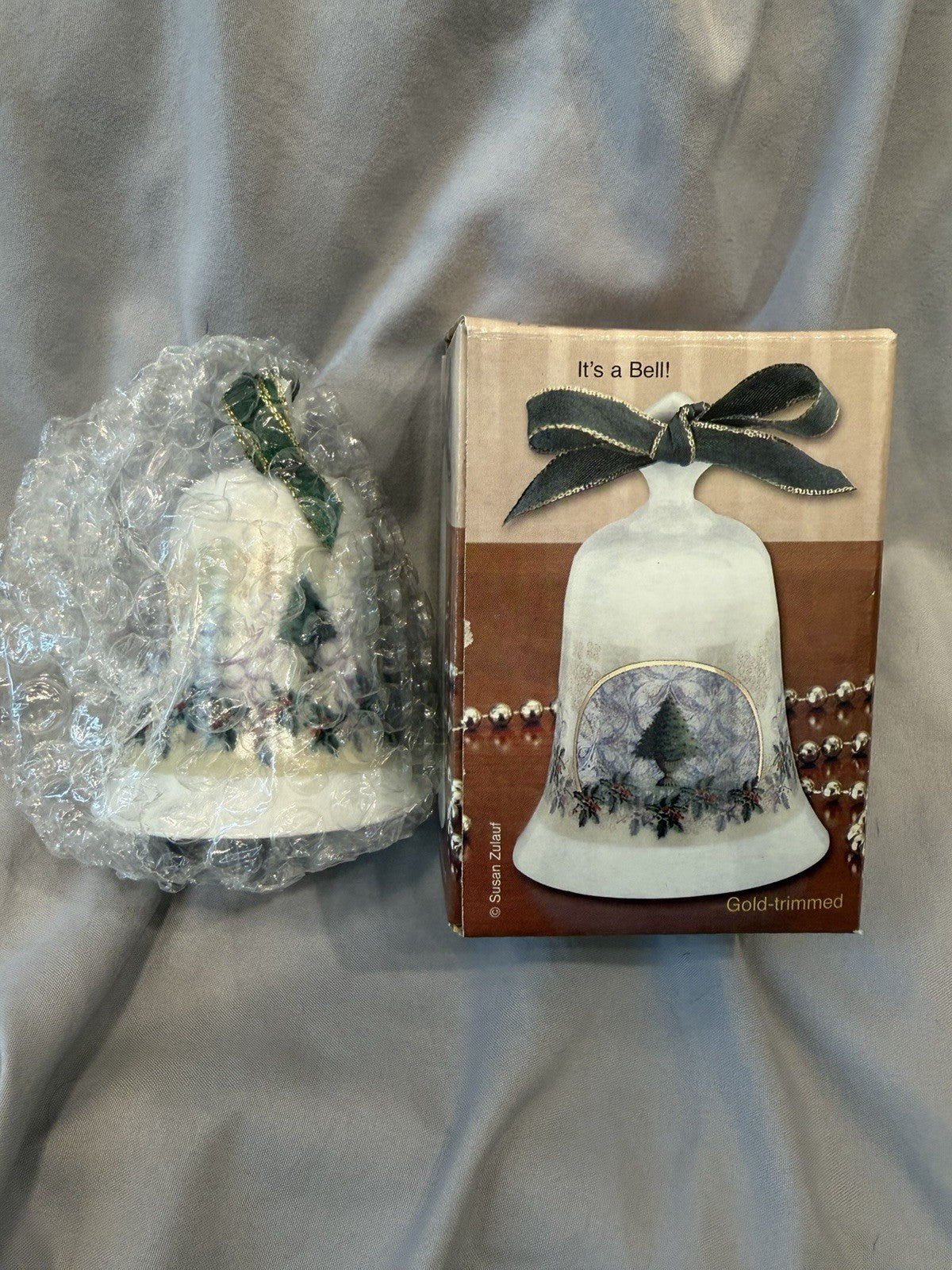 Susan Zulauf Gold Trimmed Porcelain Bell Christmas Tree Figurine w Box NEW0