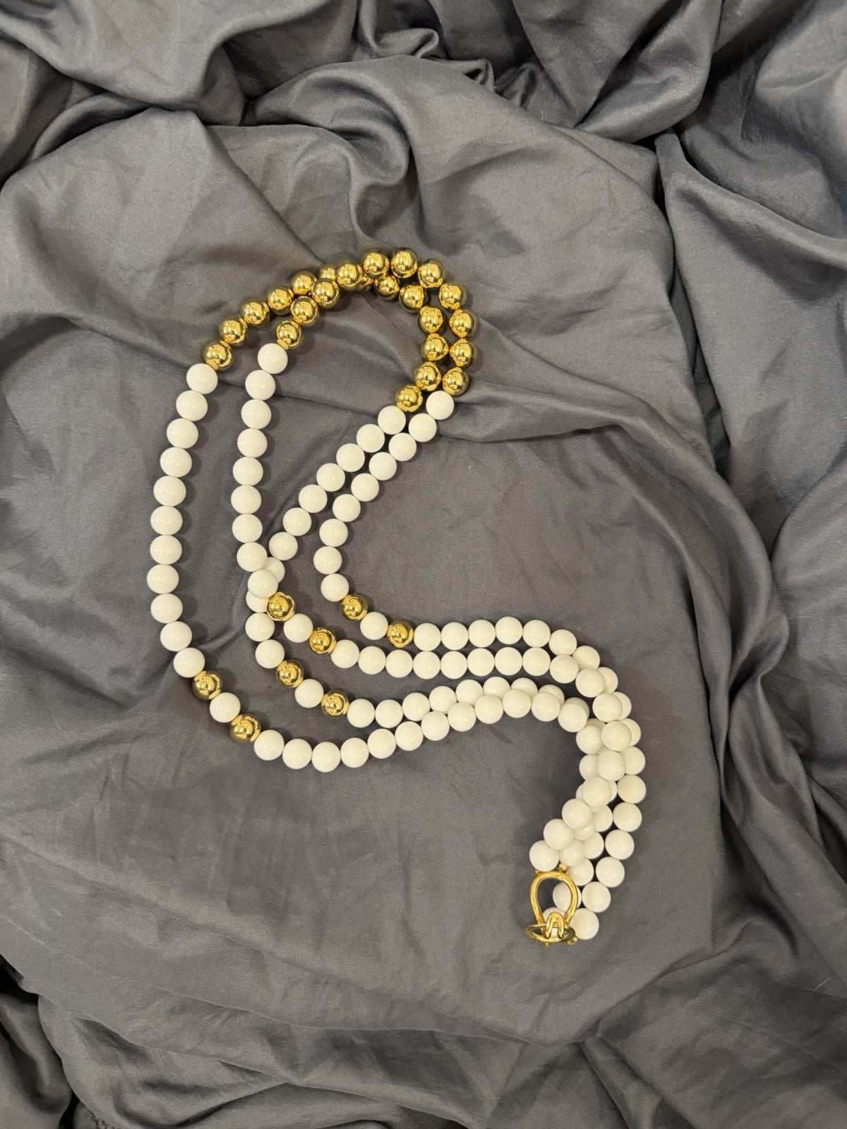 Vintage White Beaded Necklace Gold Tone Accents Double Strand Classic Statement 2