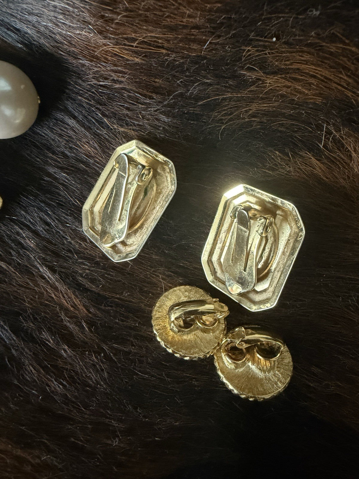 Vintage Gold Tone Imitation Pearl White Clip-On Earrings Lot 4 Pairs5