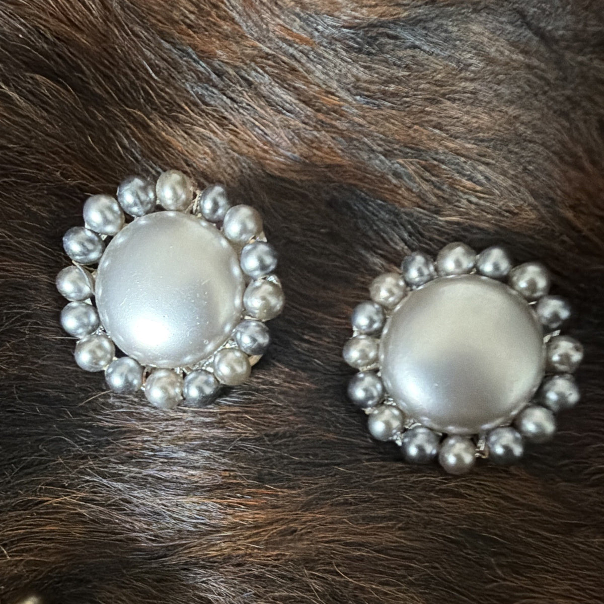 Vintage Faux Pearl Clip-On Earrings Lot 3 Pairs Cluster Cabochon Gold Silver3