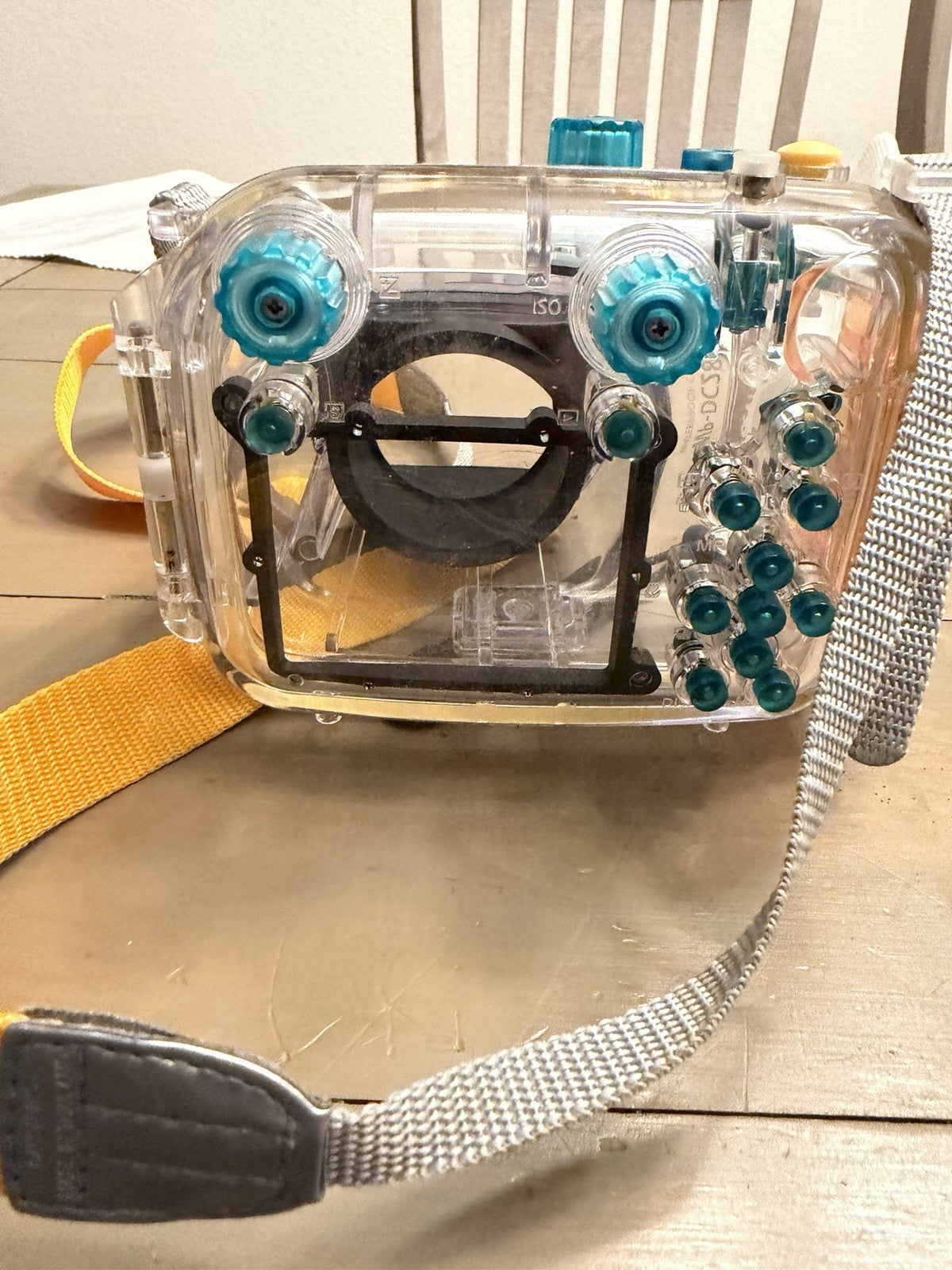 Canon WP-DC5 Waterproof Underwater Housing Case PowerShot SD700 IS 40M/130FT2
