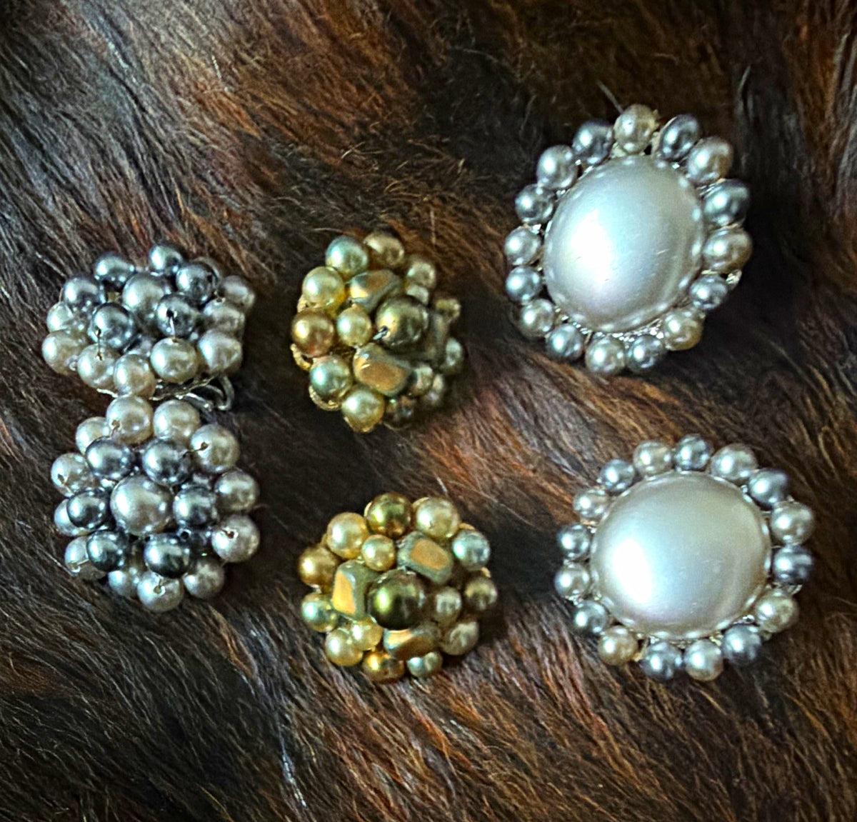 Vintage Faux Pearl Clip-On Earrings Lot 3 Pairs Cluster Cabochon Gold Silver0